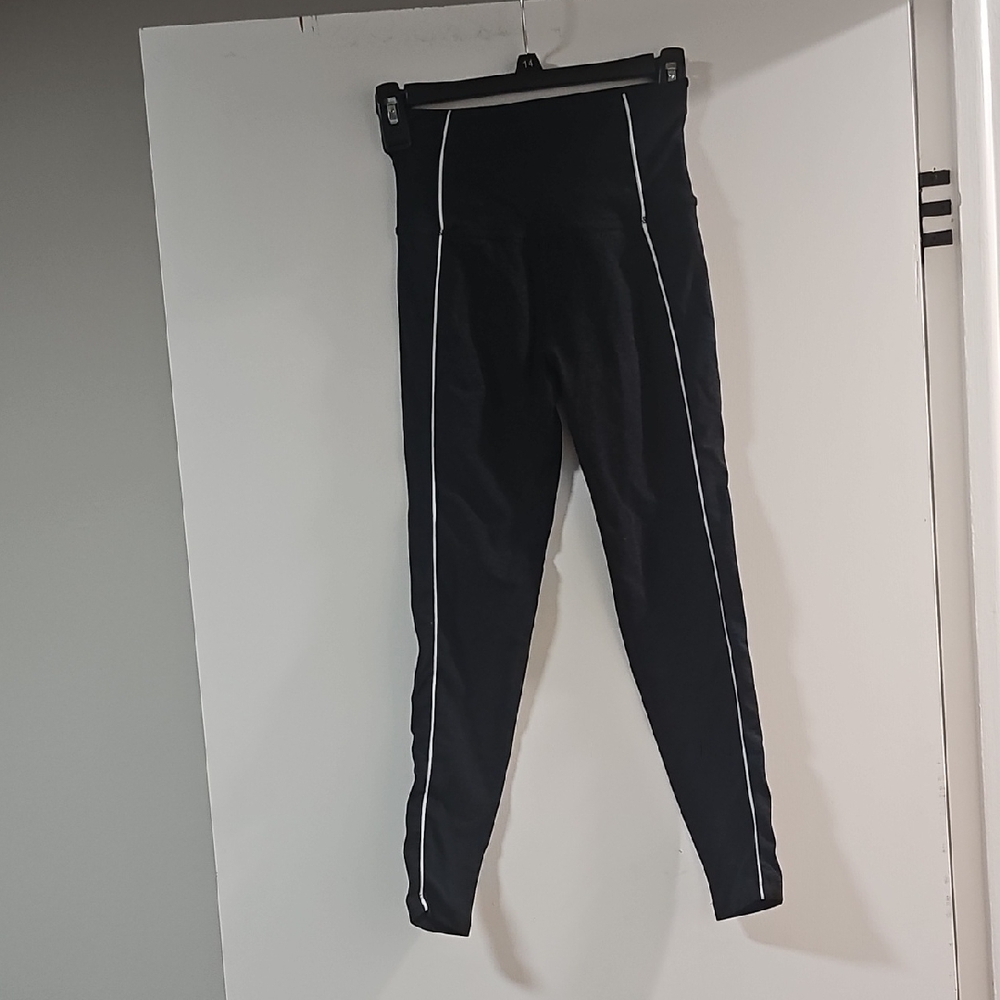 Beyond Yoga Black Leggings with White Piping